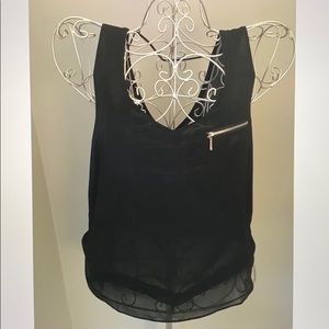 Brand new sleeveless shirt